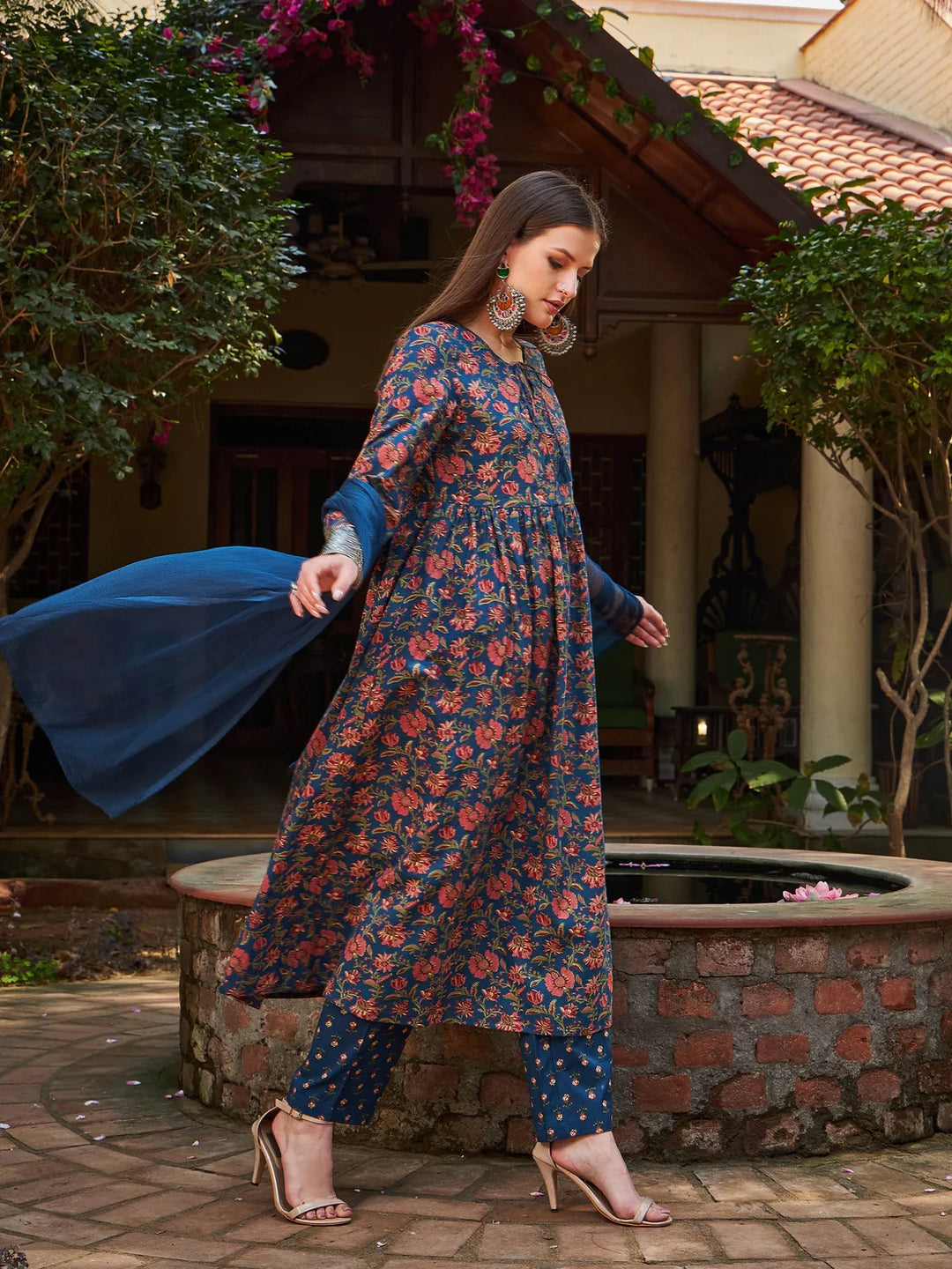 Navy Floral Front Dori Gathered Kurta With Pencil Pants & Dupatta