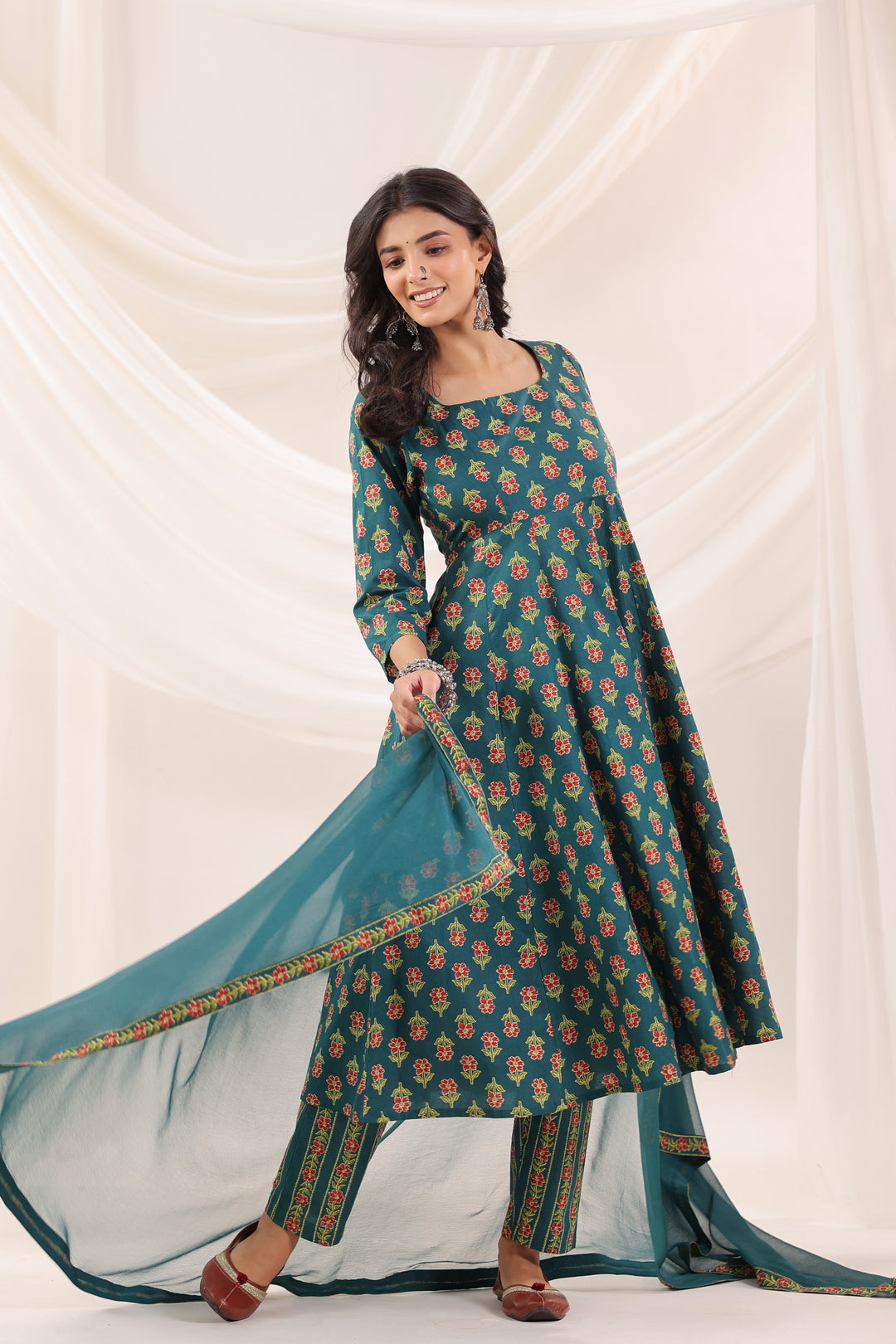 Ilai Anarkali Set