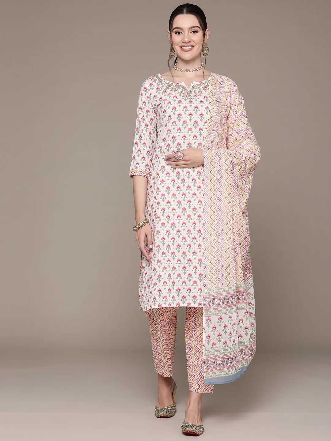 Rose courtyard suit