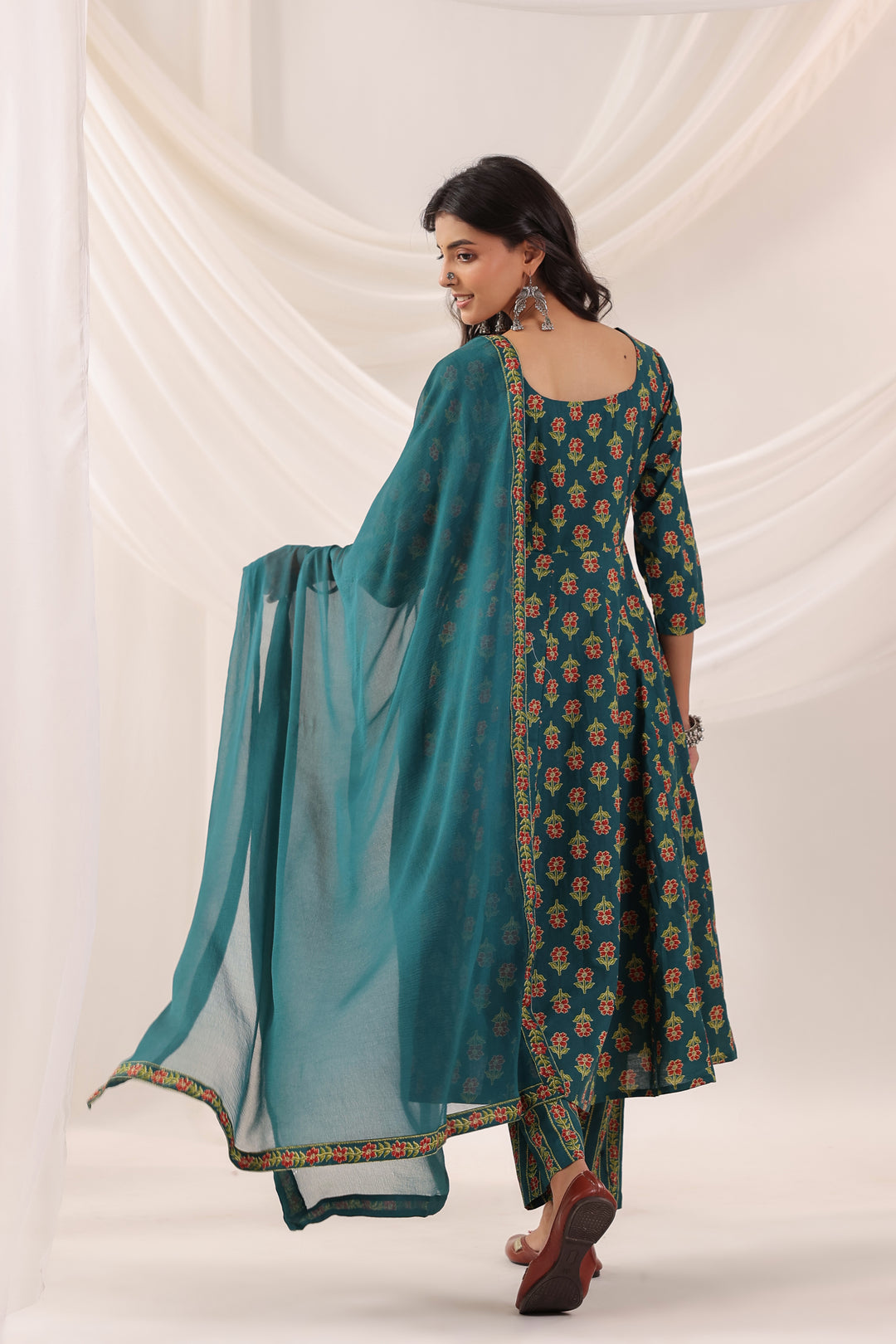 Ilai Anarkali Set