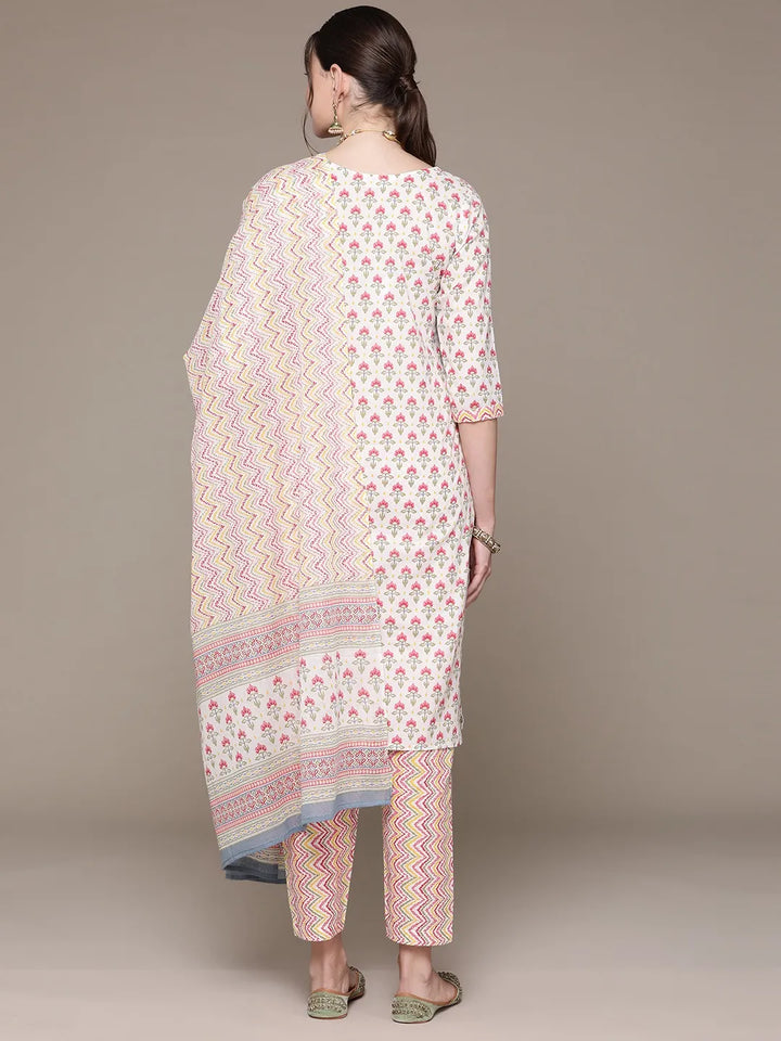 Rose courtyard suit