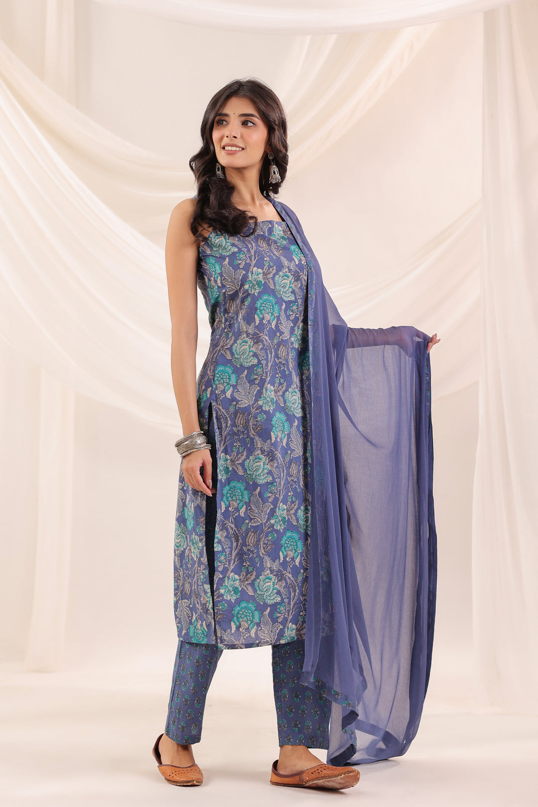 Alai Sleeveless Set