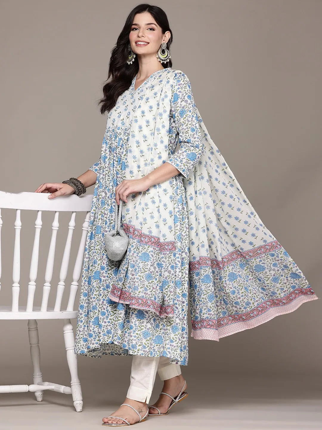 Printed kurta with Pants and Dupatta with Aari work